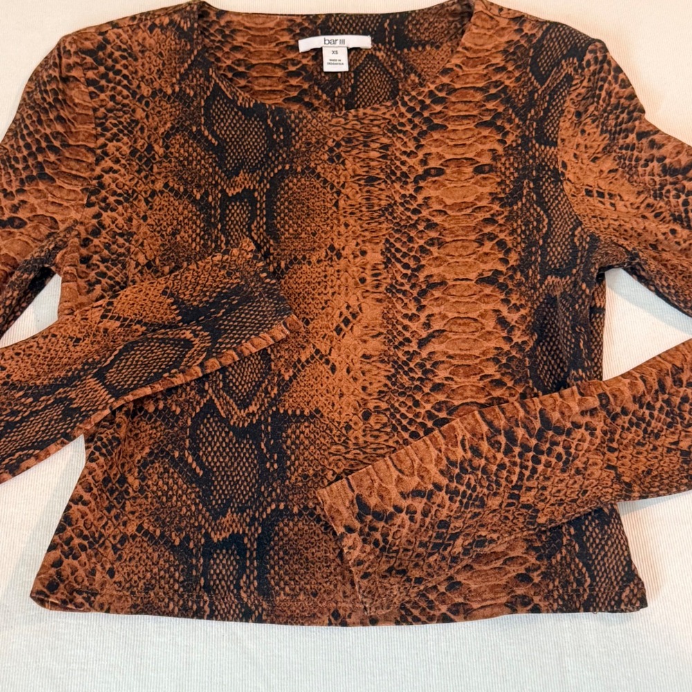 Bar III Snakeskin Print Top XS Brown Black Long Sleeve Animal Print Crew Neck
